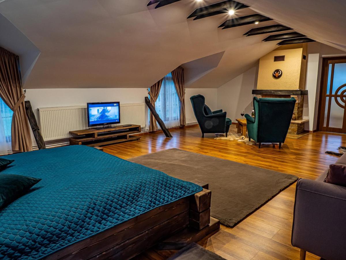 Готель Casa Delia Кимпулунг-Молдовенеск Екстер'єр фото