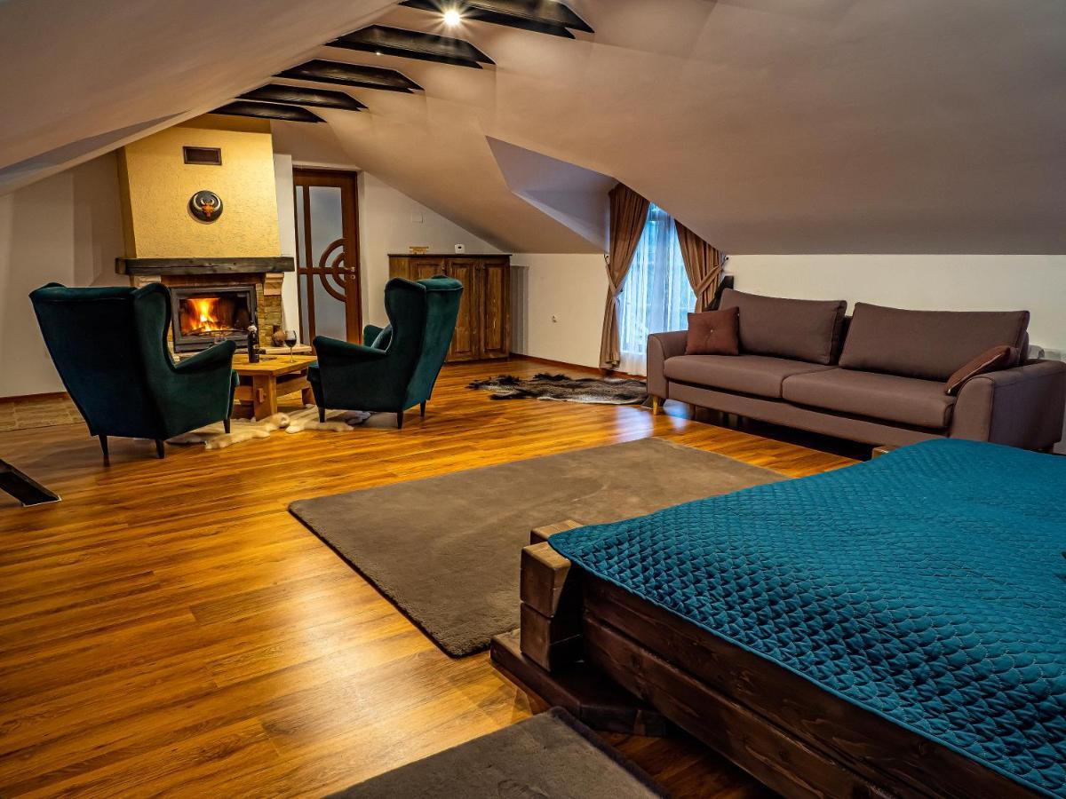Готель Casa Delia Кимпулунг-Молдовенеск Екстер'єр фото